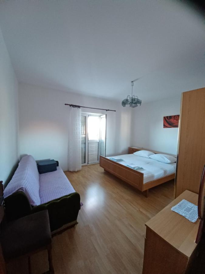 Apartment Boris Senj  Buitenkant foto