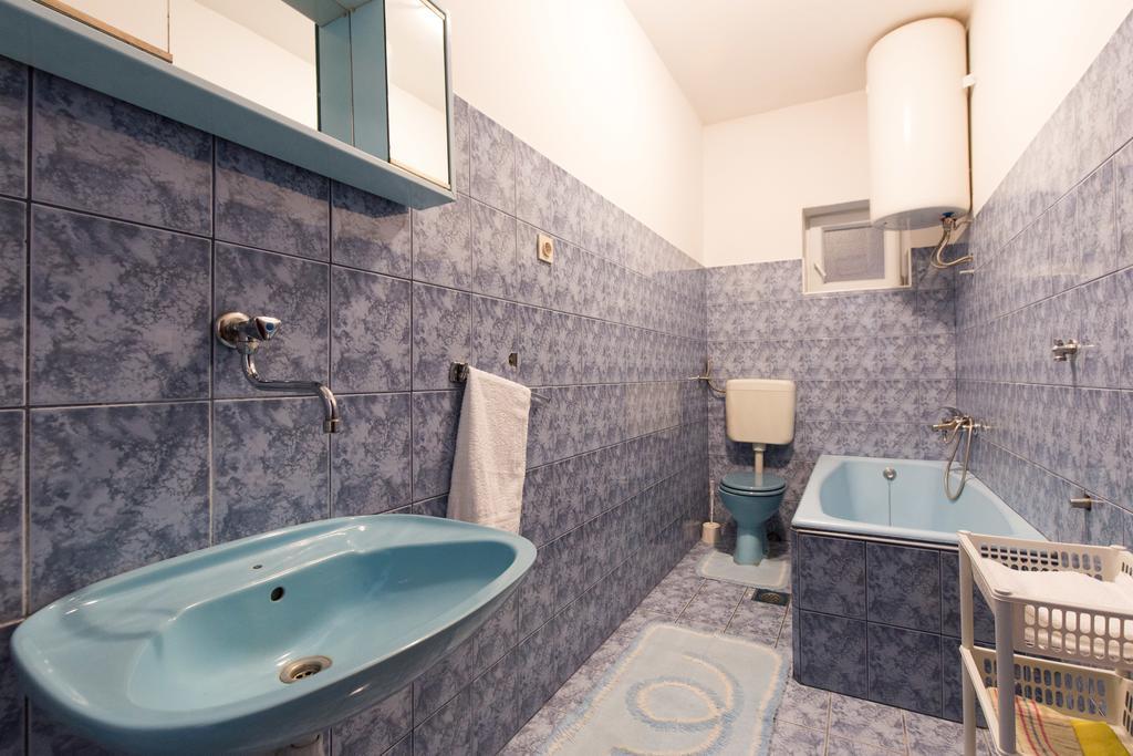 Apartment Boris Senj  Buitenkant foto